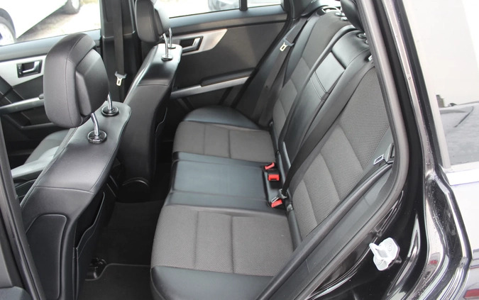Mercedes-Benz GLK cena 57900 przebieg: 260435, rok produkcji 2012 z Dębno małe 562